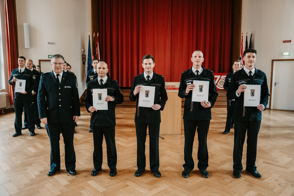 Feierliche Ernennungen und Beförderungen bei der Berliner Feuerwehr März 2026