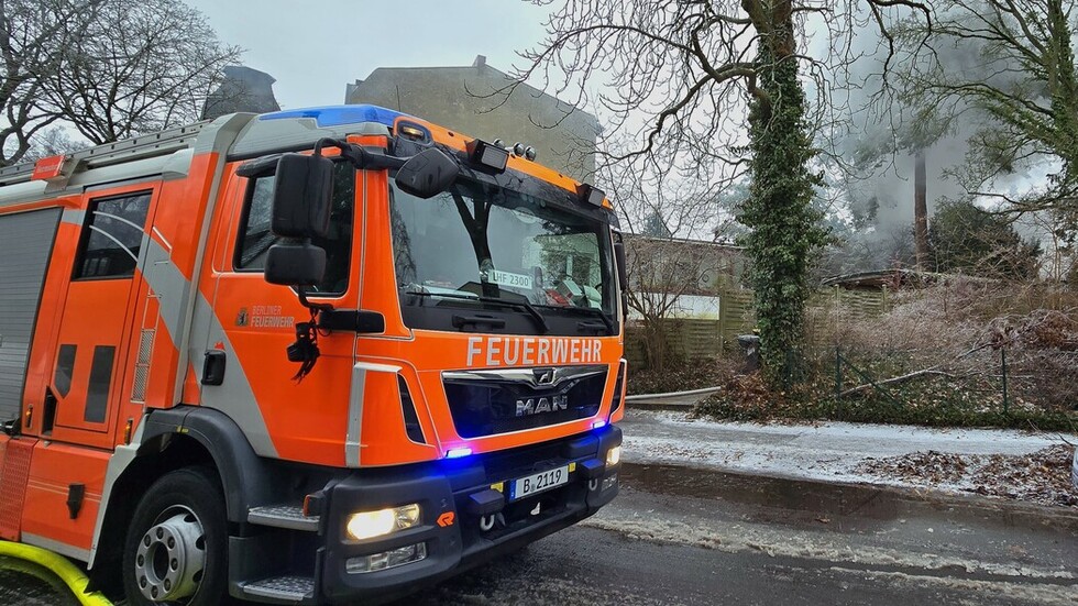LHF der Wache Hermsdorf an der Einsatzstelle.