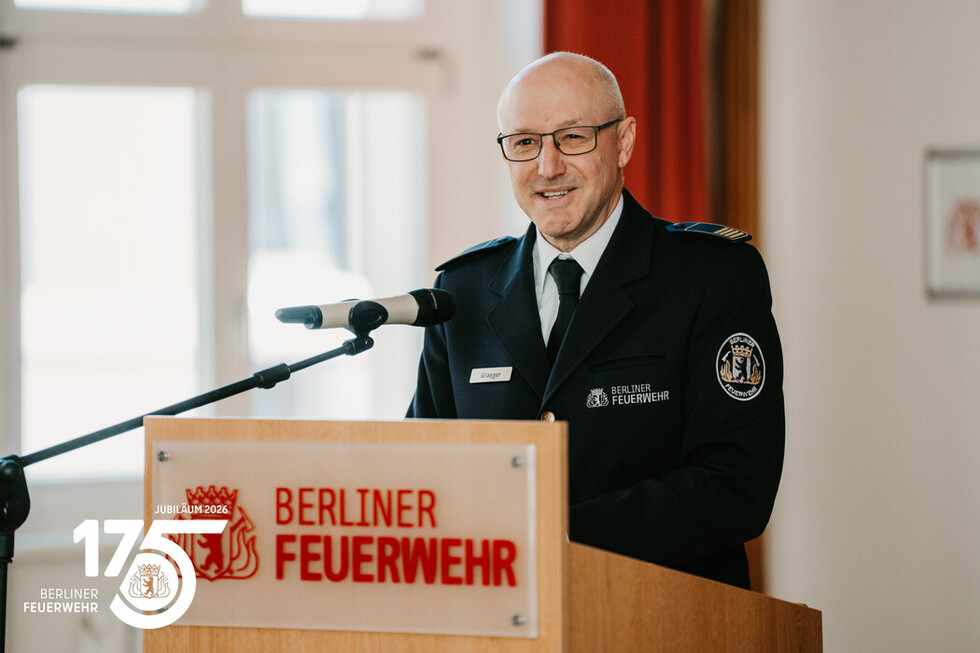 Feierliche Ernennung und Beförderung bei der Berliner Feuerwehr