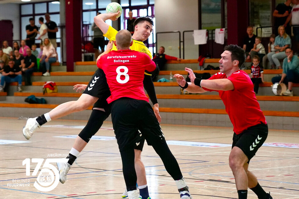 Berliner Feuerwehr erreicht dritten Platz bei der 23. Deutschen Meisterschaft im Hallenhandball