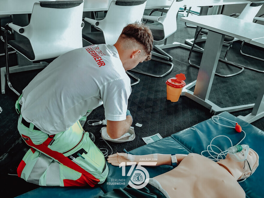 Arbeit an einem Patienten
