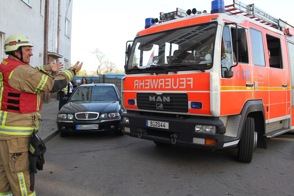 Rettungskräfte werden blockiert