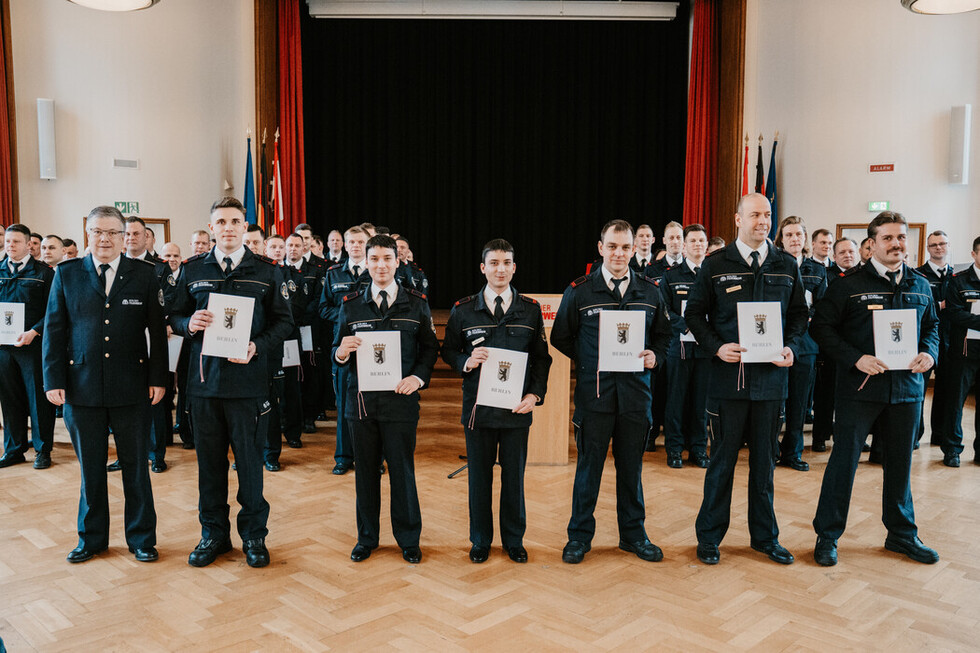 Feierliche Ernennungen und Beförderungen bei der Berliner Feuerwehr März 2026