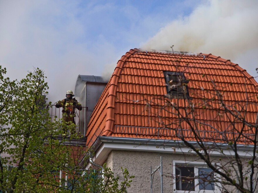 Rauchwolke über der Einsatzstelle