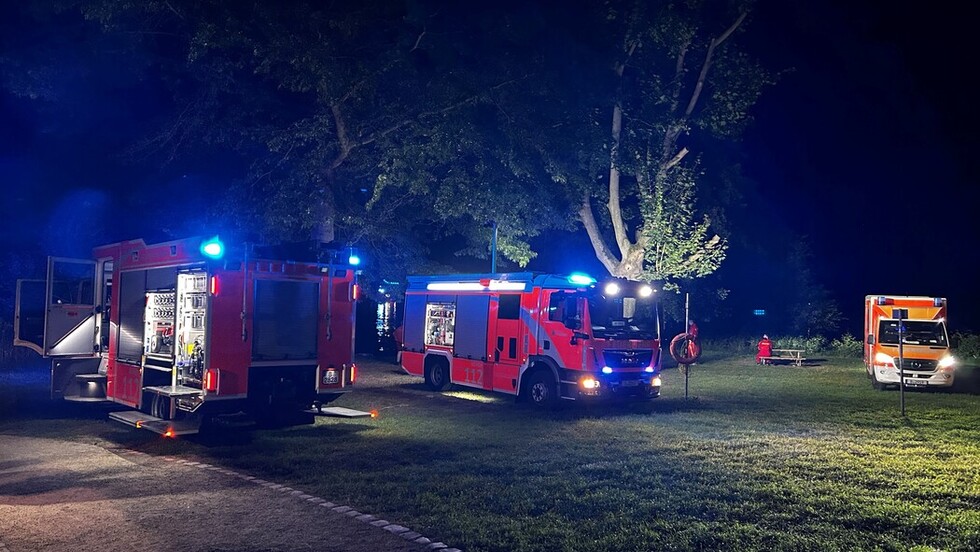 Einsatzfahrzeuge an der Einsatzstelle