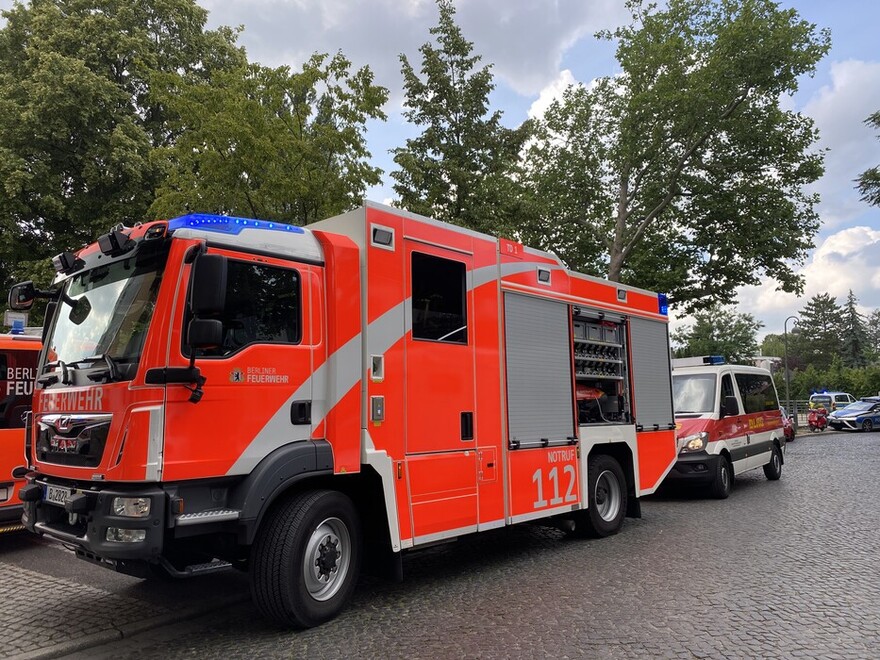 Gerätewagen Wasser an der Einsatzstelle.