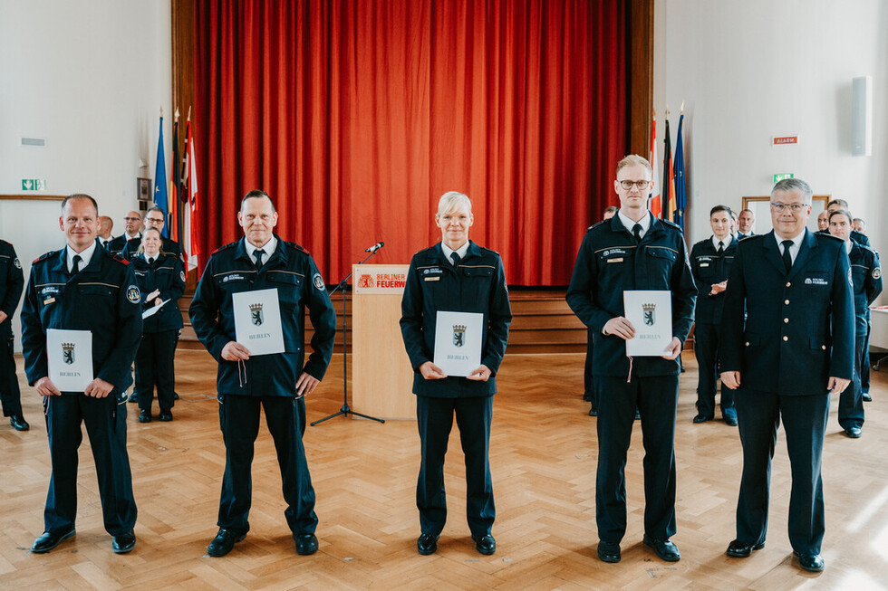 Beförderte Dienstkräfte