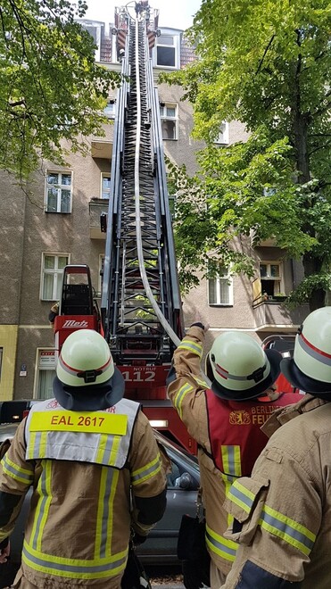 Brandbekämpfung über Drehleiter