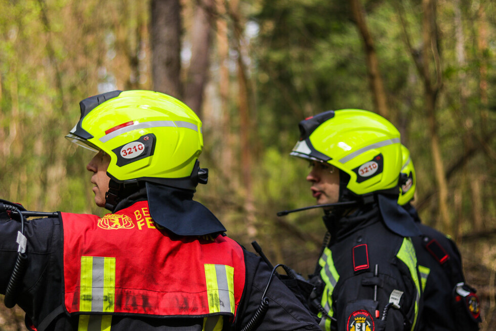 Befehlsgebung durch den Staffelführer. 