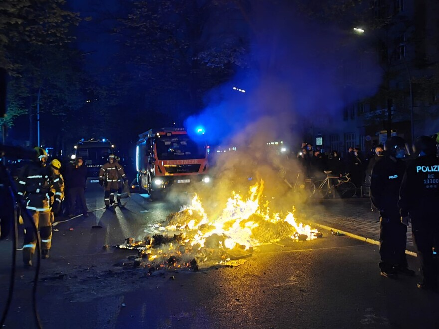 Feuer auf der Straße