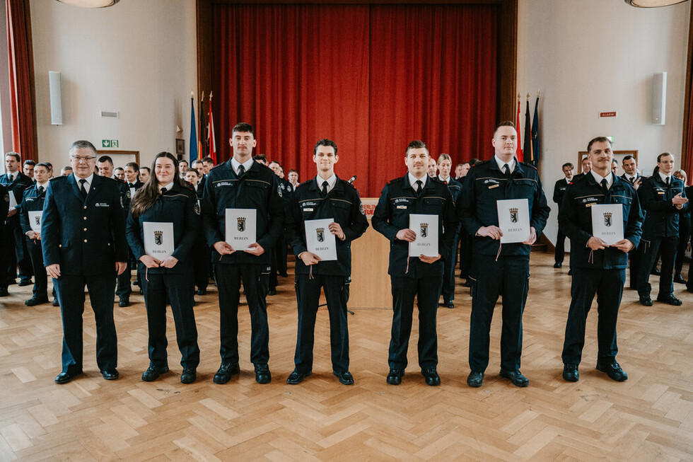 Feierliche Ernennungen und Beförderungen bei der Berliner Feuerwehr März 2026