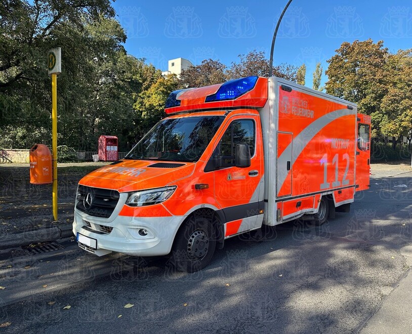 Verunfallter RTW in Lichterfelde