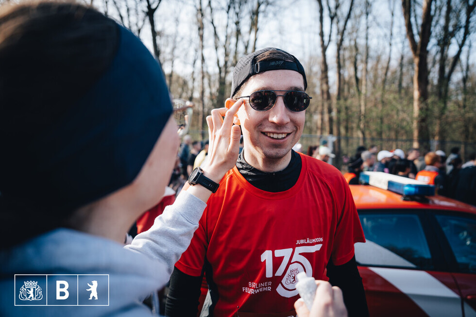 Berliner Halbmarathon – Die Berliner Feuerwehr mittendrin