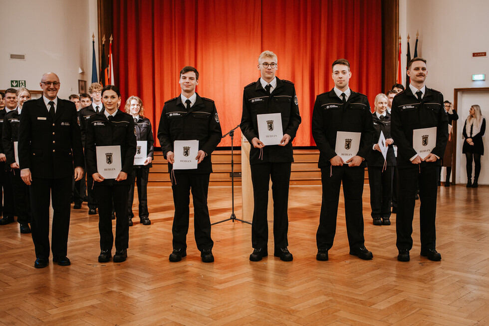 Ernennungen & Beförderungen Dezember 2025