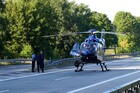 Ein Hubschrauber der Bundespolizei mit Wärmebildkamera unterstützte die Kräfte bei der Lageerkundung aus der Luft.