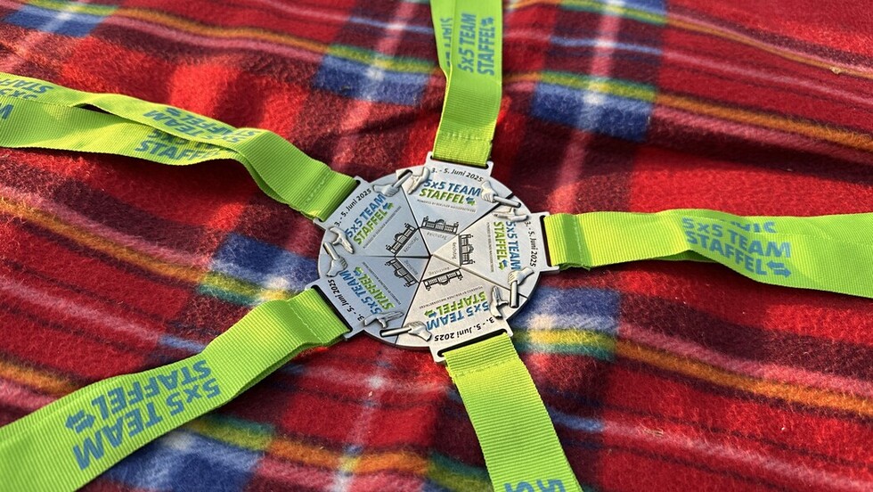 Fünf Medaillen verschmelzen zu einer Medaille