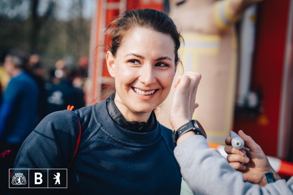 Berliner Halbmarathon – Die Berliner Feuerwehr mittendrin