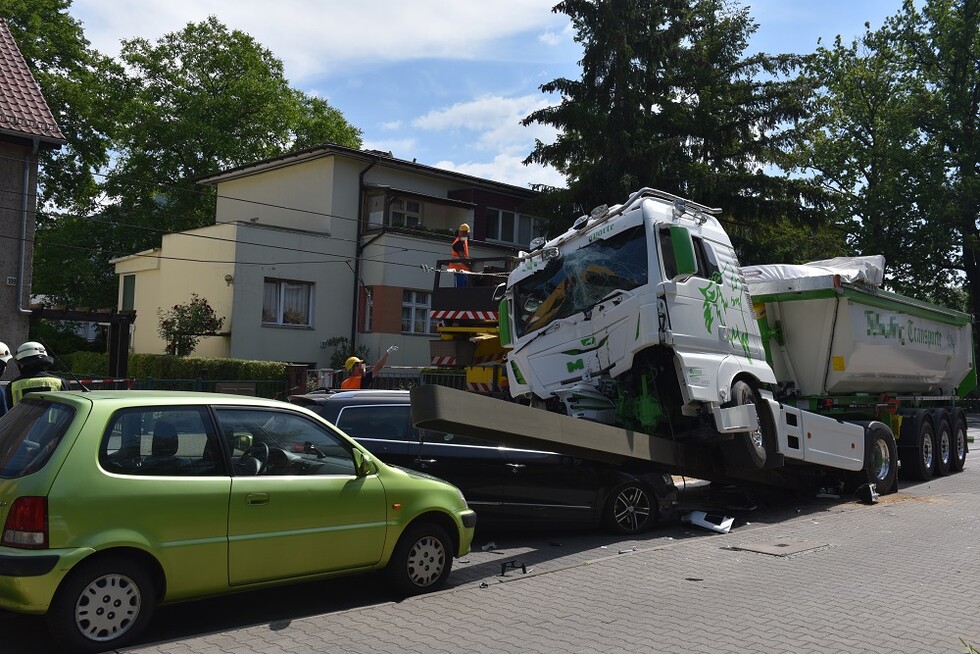 Verunfallter Sattelzug