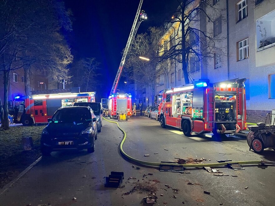 Dachstuhlbrand in der Germaniapromenade in Britz