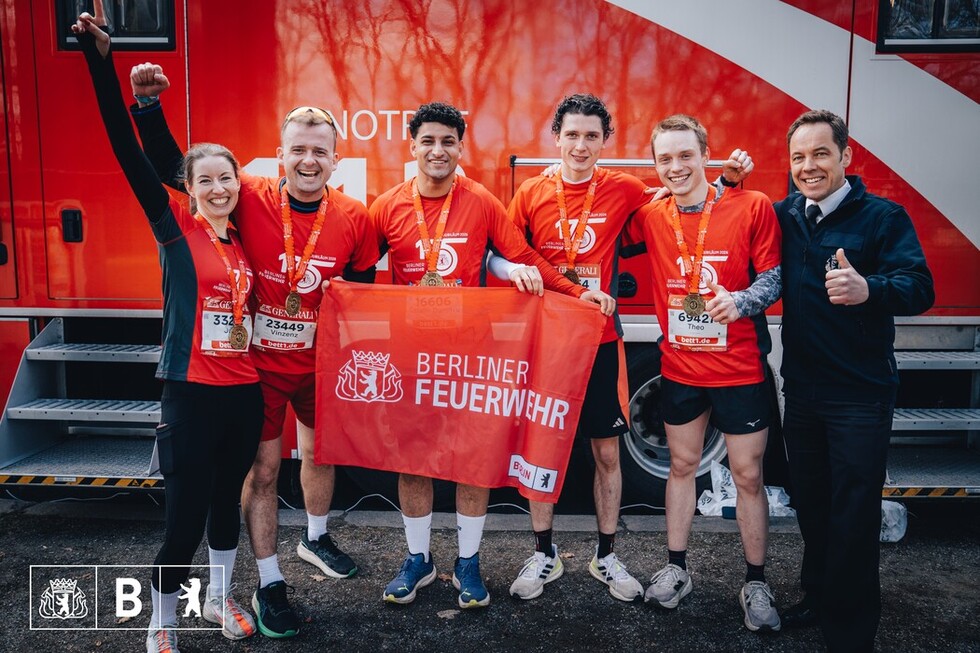Berliner Halbmarathon – Die Berliner Feuerwehr mittendrin