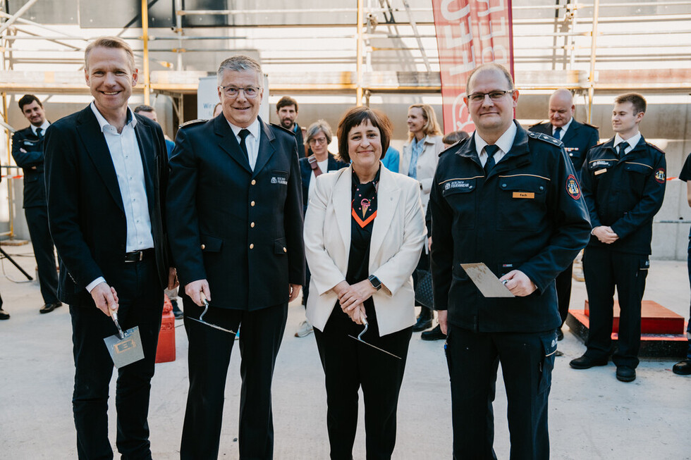 Übergabe FF Oberschöneweide & Grundsteinlegung der Rettungswache