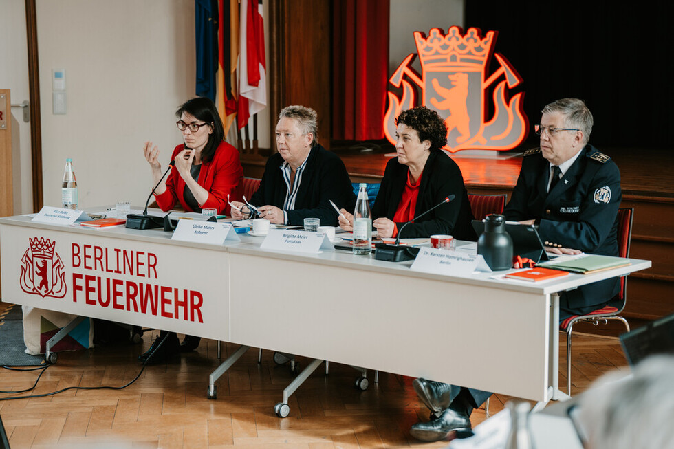 Berliner Feuerwehr als Gastgeberin verschiedener Fachgremien 