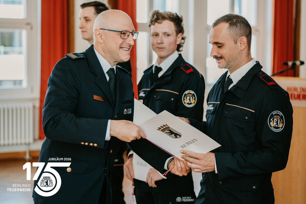 Feierliche Ernennung und Beförderung bei der Berliner Feuerwehr