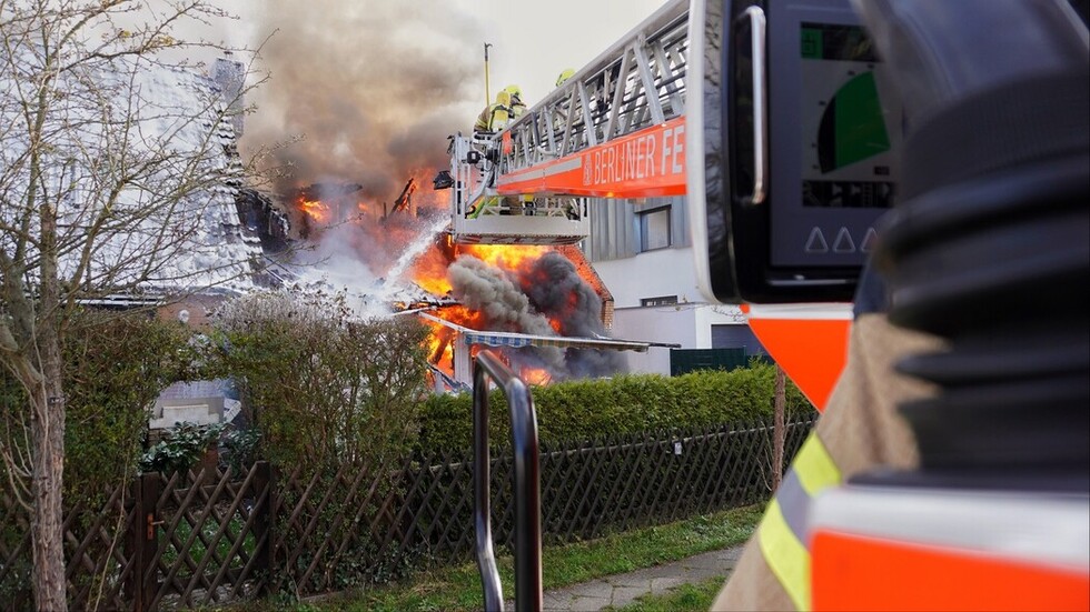 Brandbekämpfung über Drehleiter