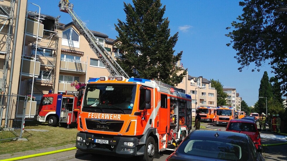 LHF vor der Einsatzstelle