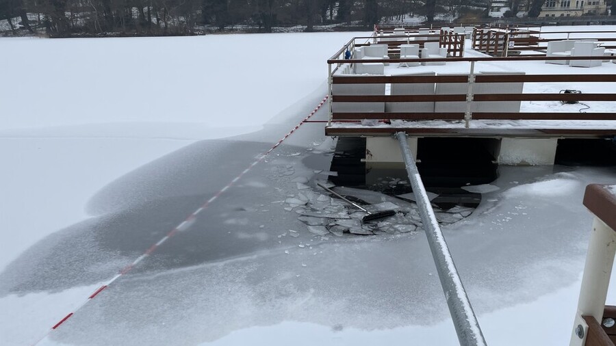Einbruchstelle im Halensee