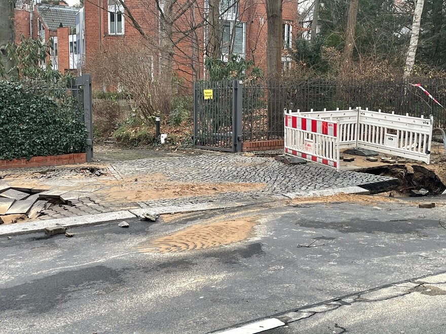 unterspülte Einsatzstelle