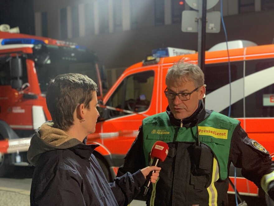 Der Pressedienst der Feuerwehr im Interview