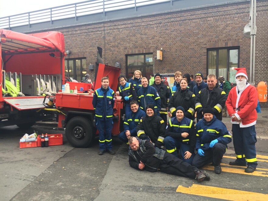 Gruppenbild der Helferinnen und Helfer