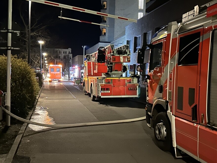 Fahrzeuge an der Einsatzstelle