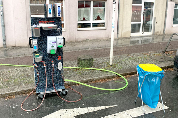 Hygienetower an der Einsatzstelle