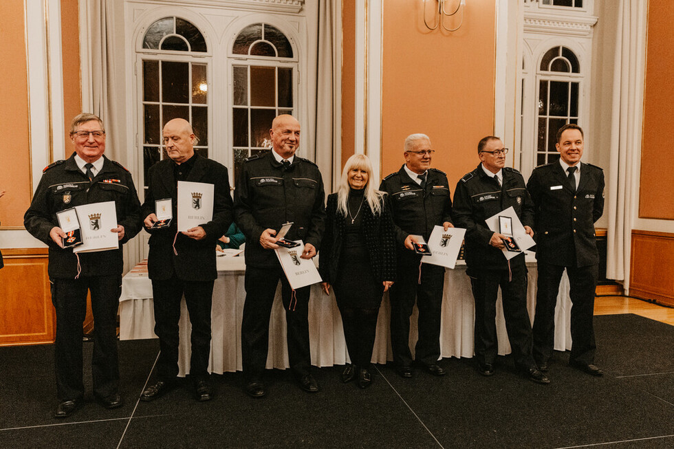 Verleihung des goldenen Feuerwehr- und Katastrophenschutz-Ehrenzeichens