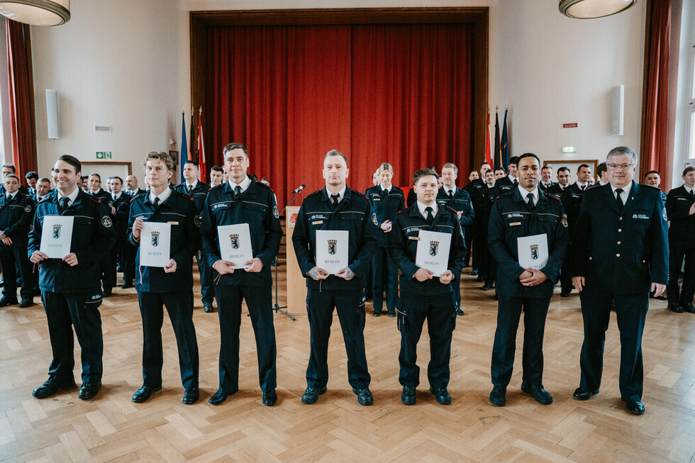Feierliche Ernennungen und Beförderungen bei der Berliner Feuerwehr März 2026