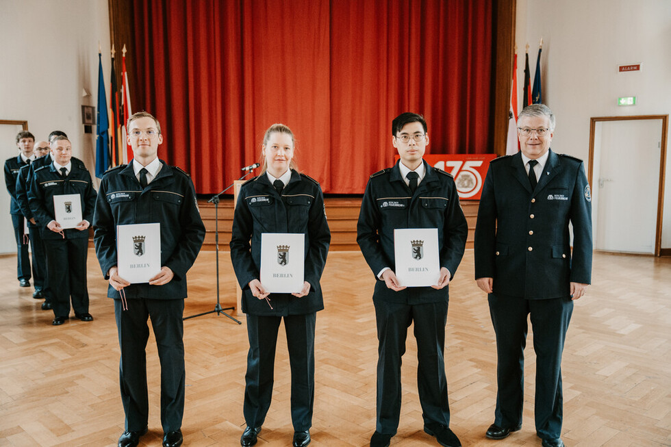 Feierliche Ernennungen und Beförderungen bei der Berliner Feuerwehr März 2026