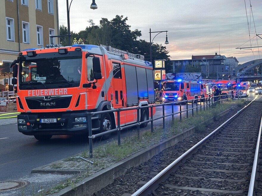 Fahrzeuge an der Einsatzstelle