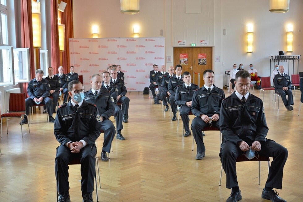 Kollegen im Großen Saal