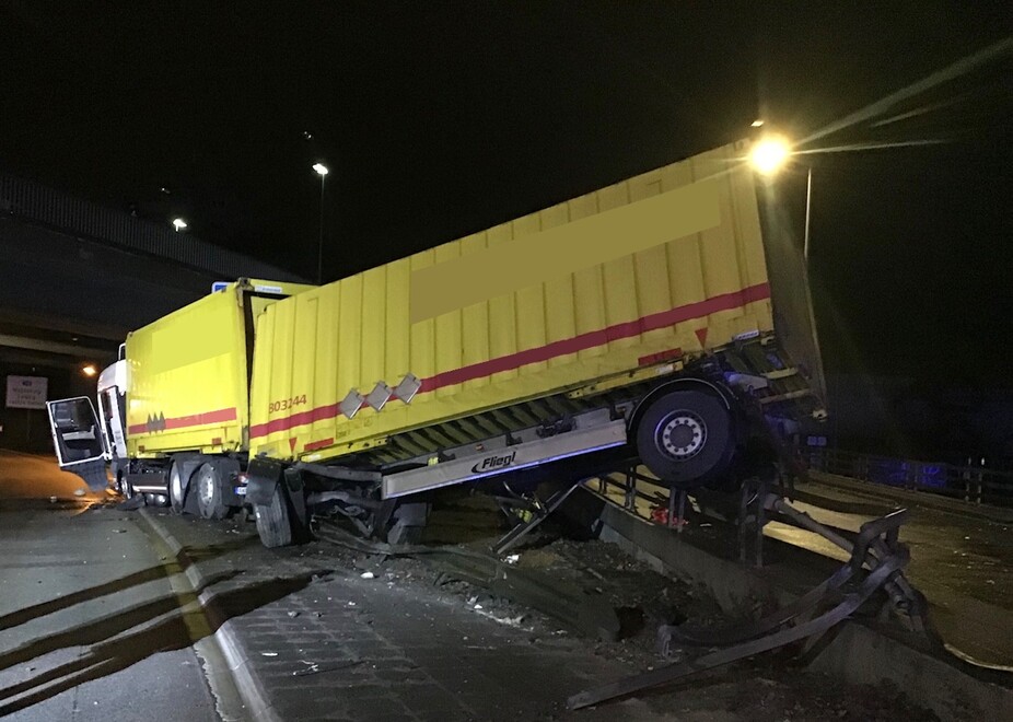 Verunfallter LKW