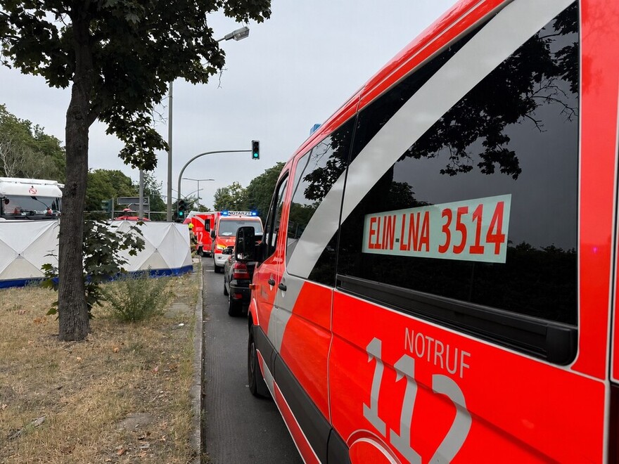 Einsatzleitwagen an der Einsatzstelle Einsatzleitwagen an der Einsatzstelle