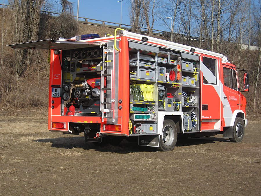 LHF 10/5 Heck-Seitenansicht, offene Fächer
