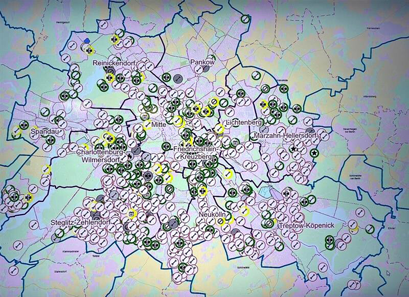 Karte des Einsatzgeschehens in Berlin am Nachmittag gegen 16 Uhr