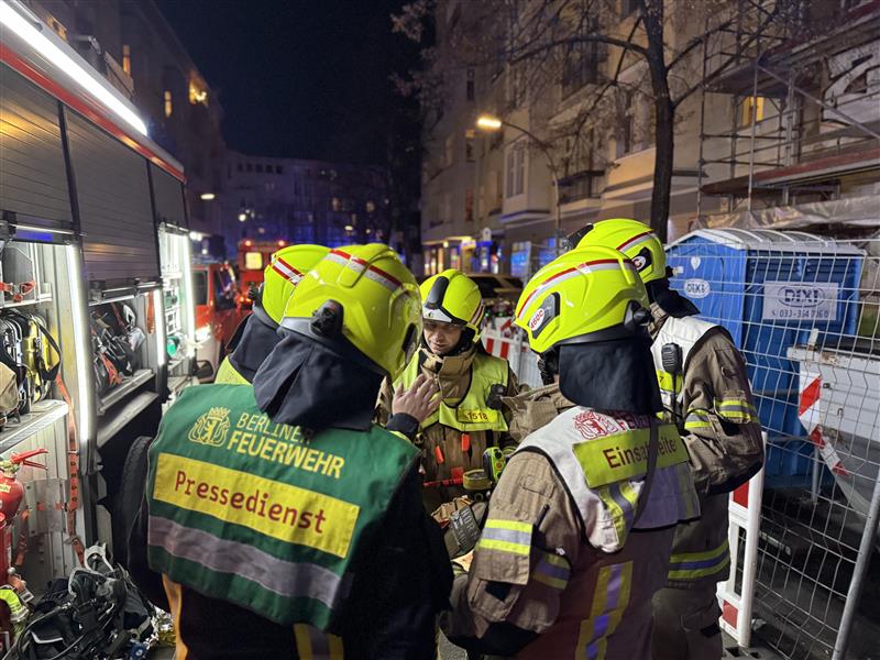 Lagebesprechung der Führungsdienste