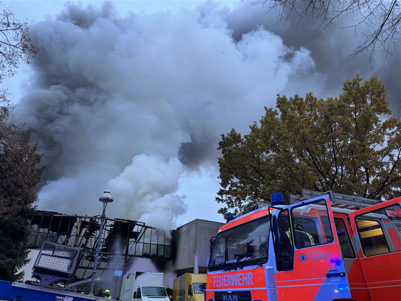 Rauchausbreitung während der Brandbekämpfung Rauchausbreitung während der Brandbekämpfung